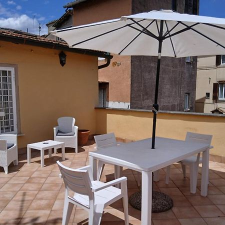 Апартаменты Attico Con Terrazza Santa Cecilia Рим Экстерьер фото